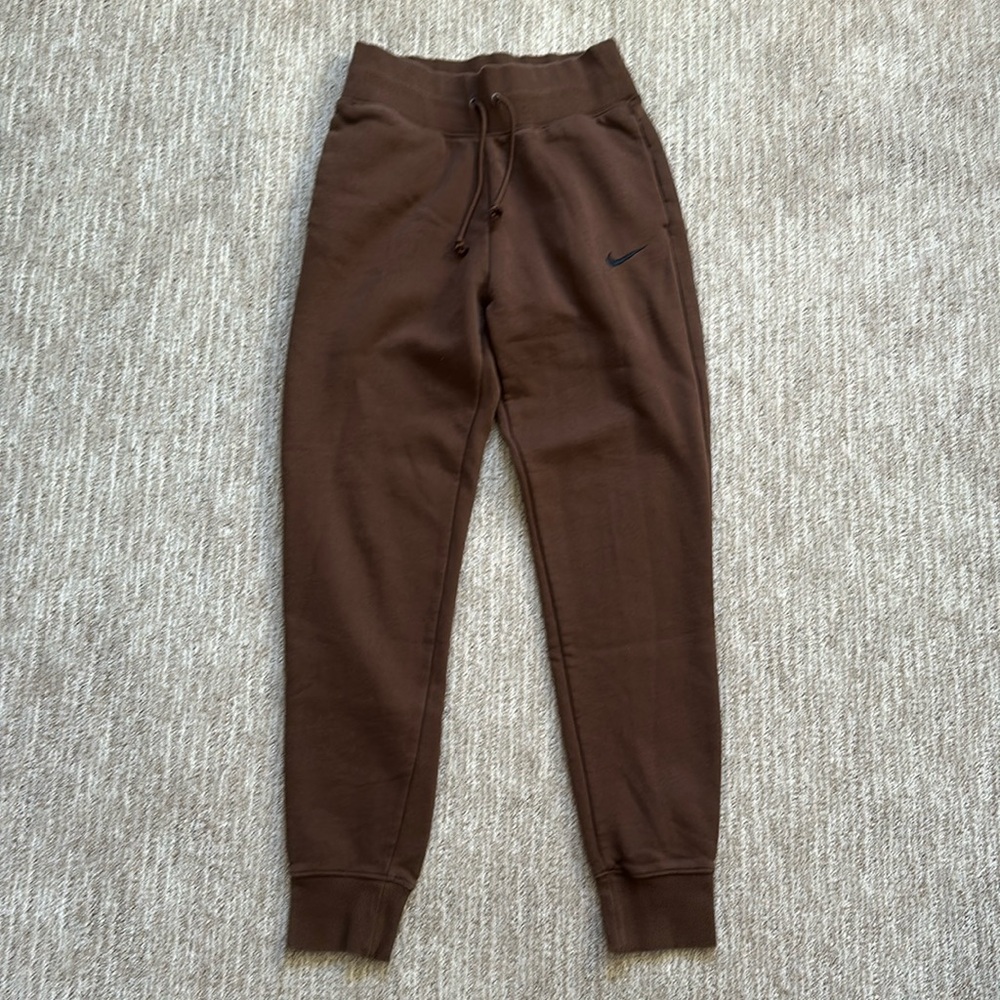 Nike Small Brown Sportswear Phoenix Fleece